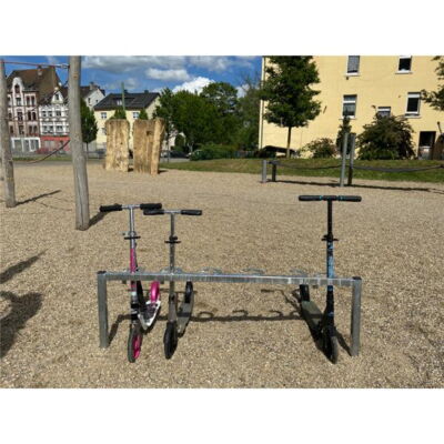 Scooter - serial parking